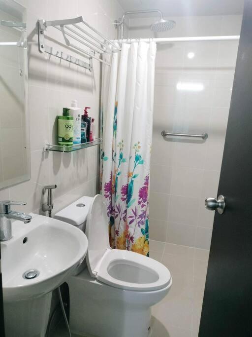 Cubao Manhattanheights U31N Tb, Studio Unit Manila Luaran gambar